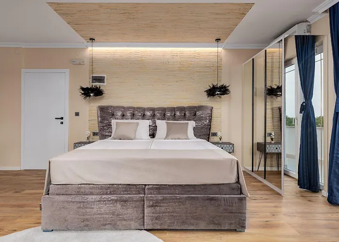 Lea Zadarvillas *