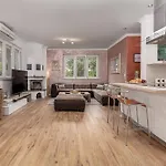 빌라 Lea Zadarvillas *
