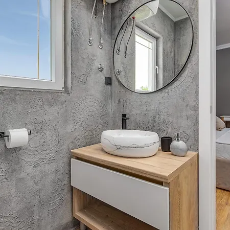 Lea Zadarvillas